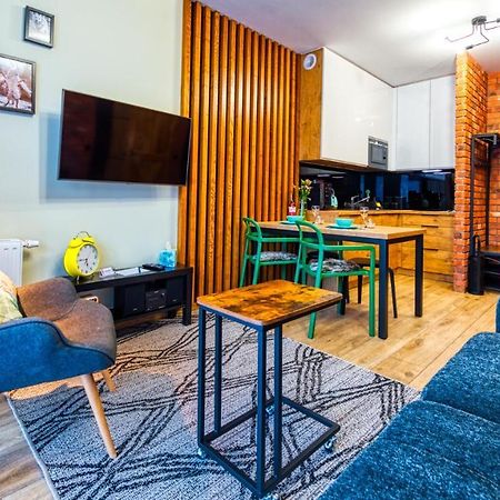 Apartament Bialy Wilk - 5D Apartamenty Świeradów-Zdrój エクステリア 写真