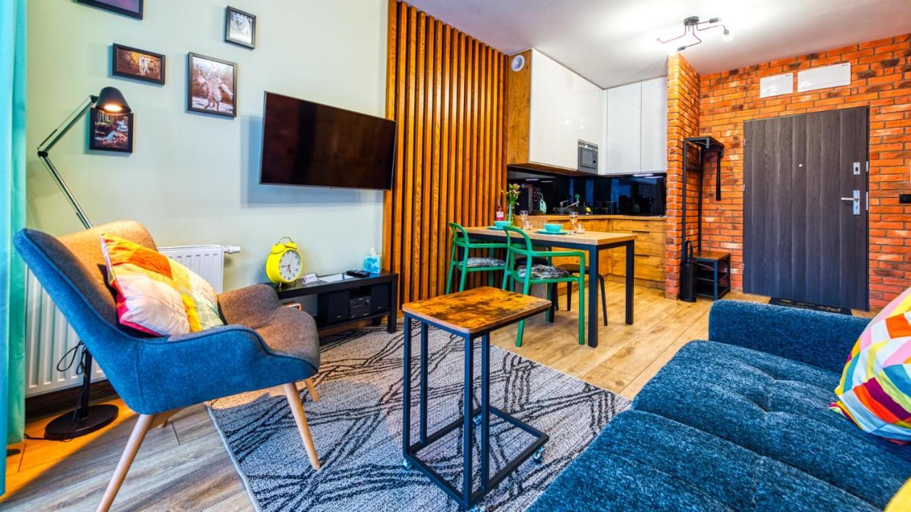 Apartament Bialy Wilk - 5D Apartamenty Świeradów-Zdrój エクステリア 写真